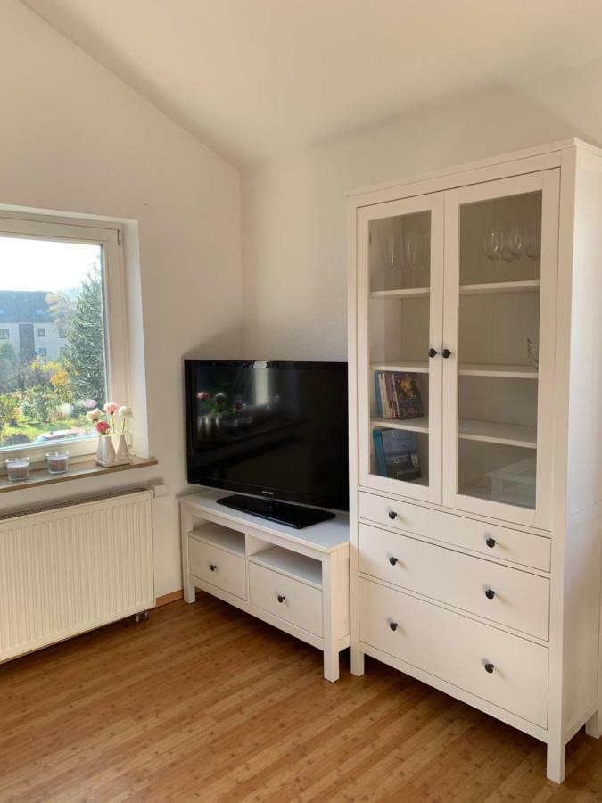 Ferienwohnung Bluetenstadt Лайхлинген Екстериор снимка